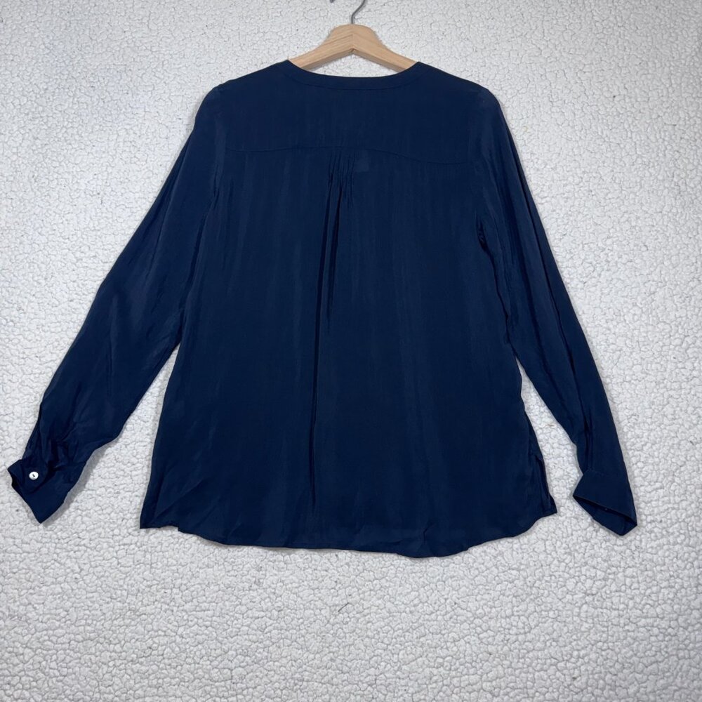 J.Jill Navy Blue Button Up Embroidered Blouse Top Size XS Semi Sheer Office - Picture 4 of 6